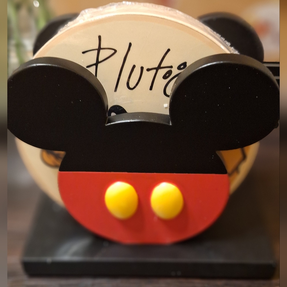 Disney Parks Fab 4 Ceramic Coasters Mickey Donald Goofy Pluto Autographs Stand.